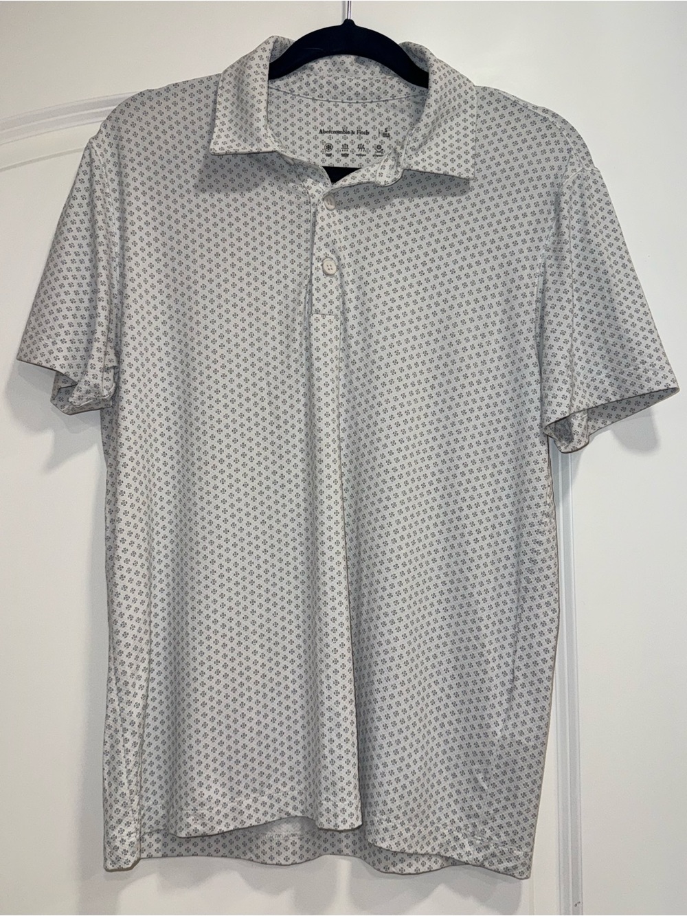 Abercrombie & Fitch Light Gray Short Sleeve Polo with Micro Pattern
